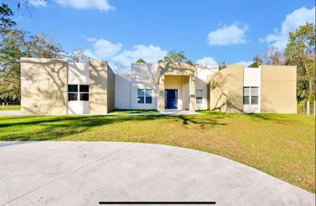 Esta magnifica casa para vacaciones y negocios