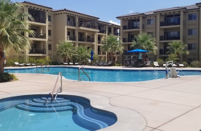 Estancia Resort! Neue Schönheit in St George mit beheiztem Pool und Pickleball