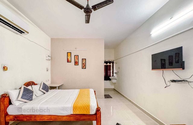Estro Exilo Villa
