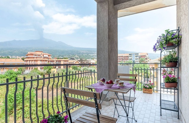 Apartment mit Ätna- und Meerblick