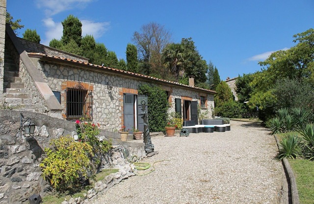 Altes Bauernhaus, zwischen Umbrien und Latium, Pool, Obstbäume, Aussicht, Ruhe