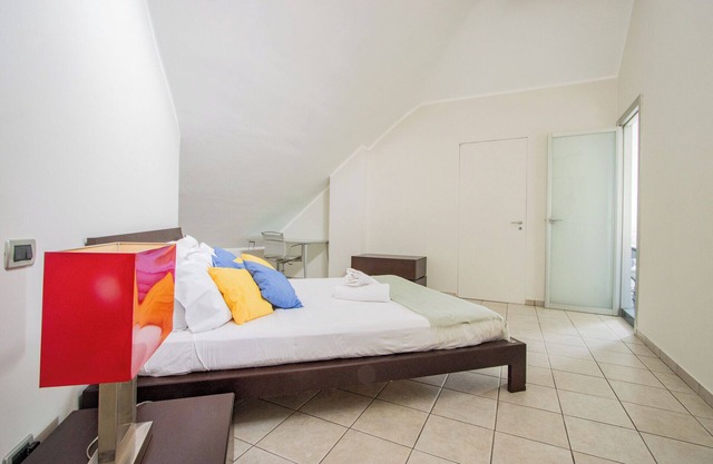 [Eugene Loft] - *Spacious and bright apartment*.