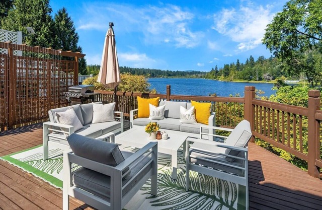European White Castle on Lake Desire | Private Dock