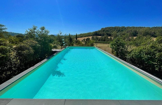Eve House – 4 bis 5 Schlafplätze – Exklusiver Pool