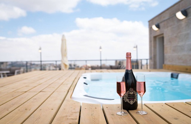 ⚜ EVEN ISRAEL PENTHOUSE ⚜JACUZZI⚜5 royal Masters⚜
