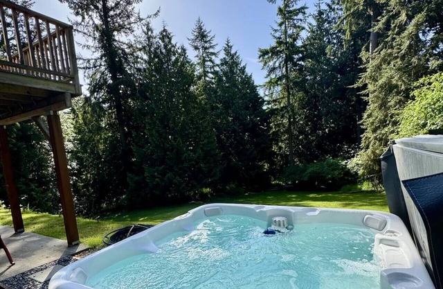 Evergreen Escape I Whidbey Island I One 1 full acre of land