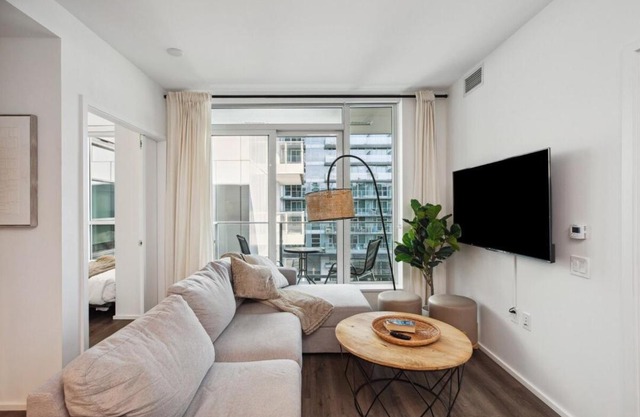 Evergreen Place Retreat with King Suite, Parking near SkyTrain Access