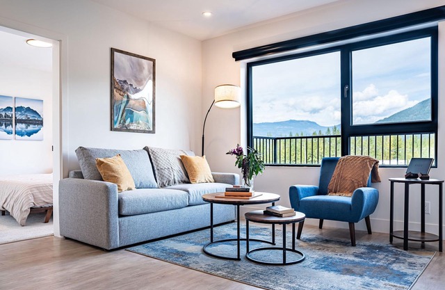 Everything you need in a mountainside condo