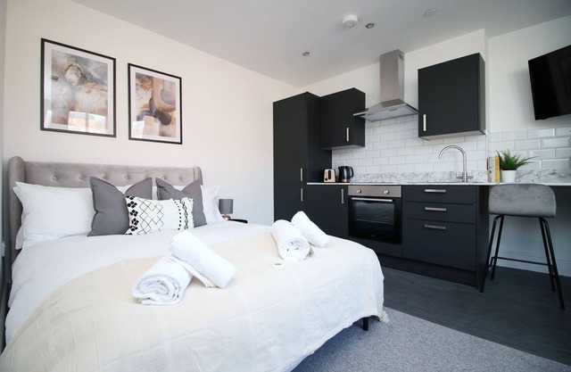 Eveswell Studios | Premium | Studio 3