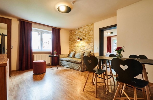 EVI APARTMENTS - Heike, Balkon & Sauna