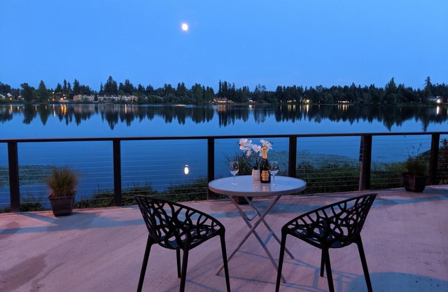 Lake Living - nur 20 Meilen von Seattle - neu renoviert