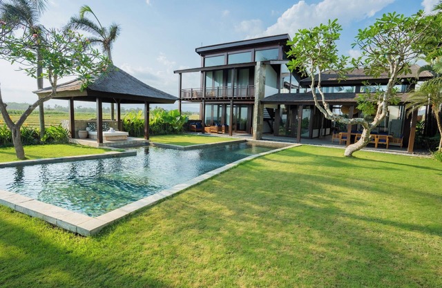 Exceptional luxury rice field villa in Tabanan!