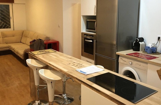 Ausgezeichnete Wohnung mit vier Doppelzimmern