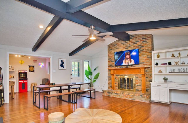 EXCELLENT CUISINE area! Located in the heart of Garland.