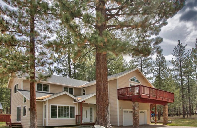 Ausgezeichnete Lage in der Stadt, für 12 Personen, neuer Whirlpool, Billardtisch