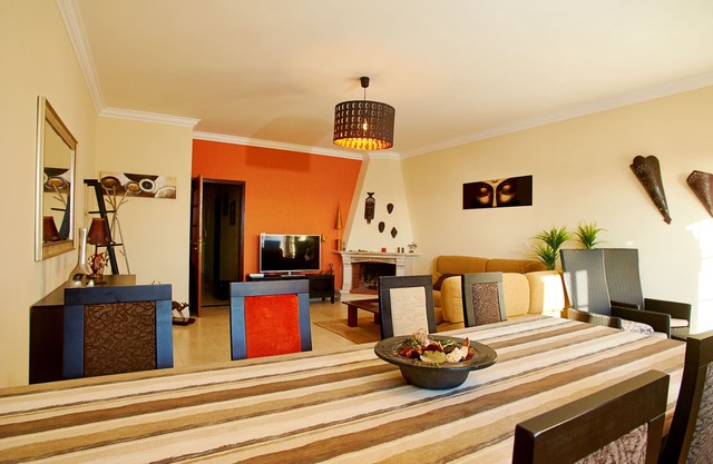 Ausgezeichnete Villa, Meerblick, ruhige Lage, Strand, Ocean Pool, Surfunterricht