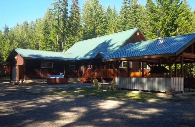 Außergewöhnlich geräumige Lodge 5 min von Roslyn Slps 12, riesiger Dachboden, WIFI, Whirlpool,