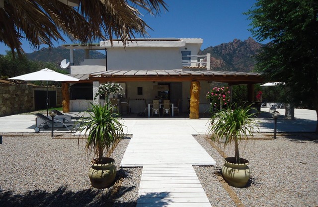 Außergewöhnliche Villa 240 m² Wohnfläche 9 Pers. direkt am Meer, Schwimmbad