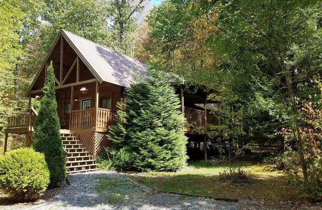 Außergewöhnliche Hütte in der Nähe der New River Gorge, Whirlpool, WiFi-Schlaf 8