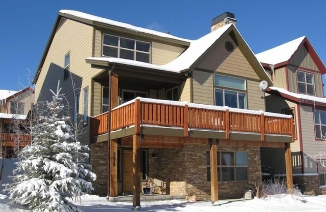 * Außergewöhnliche Ski Startseite *** 4BR ** 10 Personen ** Pool * Hot Tub