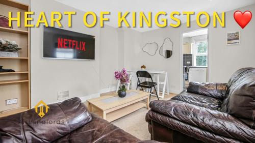 Exclusive 3 Bedroom Flat in Kingston Town!