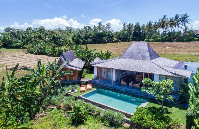 Exklusive und ruhige 3 Schlafzimmer Villa mit privatem Pool 8m x 4m