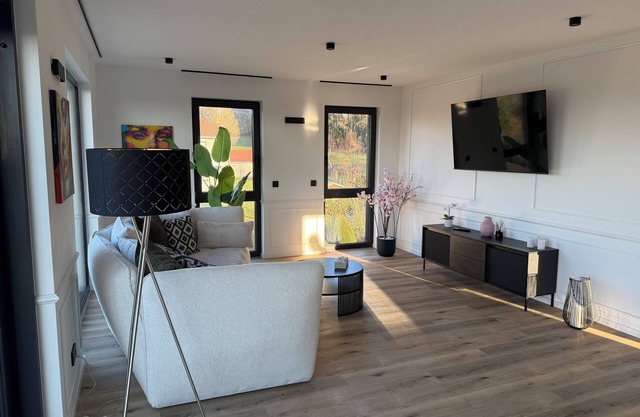 Exklusive Wohnung mit Whirlpool & Aussicht