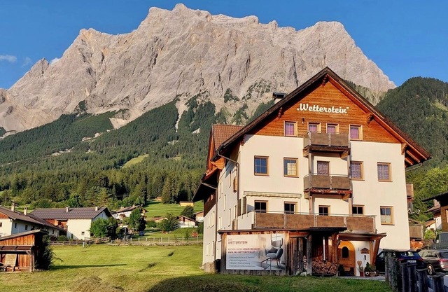 Exklusive Ferienwohnung "Die Sonnenspitze" für bis zu 10 Personen in Ehrwald