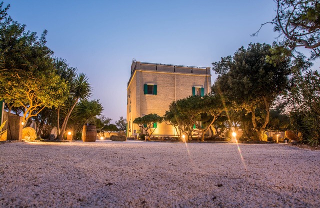 Exklusive Wohnung in einer alten Villa am Meer Baia di Punta Prosciutto