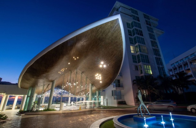 Exclusive Beachfront Condo in Cancun