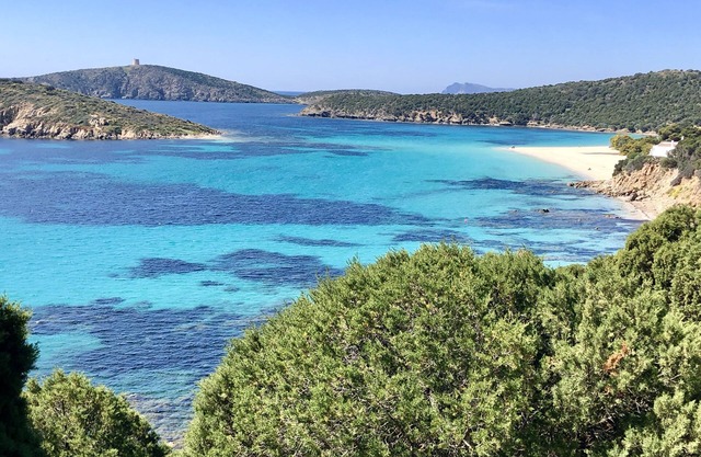 Exclusive villa a few steps from the beach with a view of Tuerredda