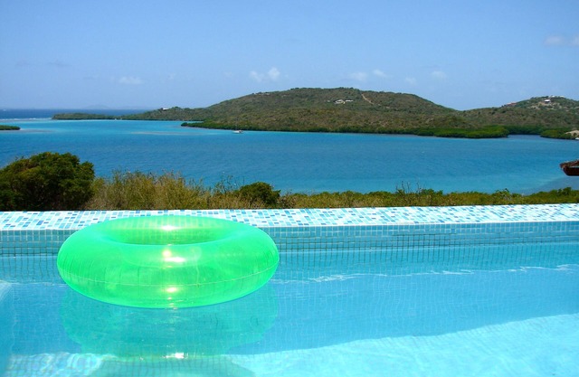 Exklusive Haus mit Pool und atemberaubenden Blick auf das Meer ..