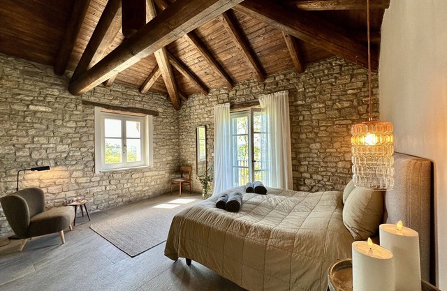 Exclusive villa with Nordic interiors, cosy courtyard, gym and saltwater pool