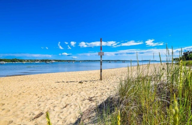 Exclusive Neighborhood 1/2 mi from Jackknife Beach