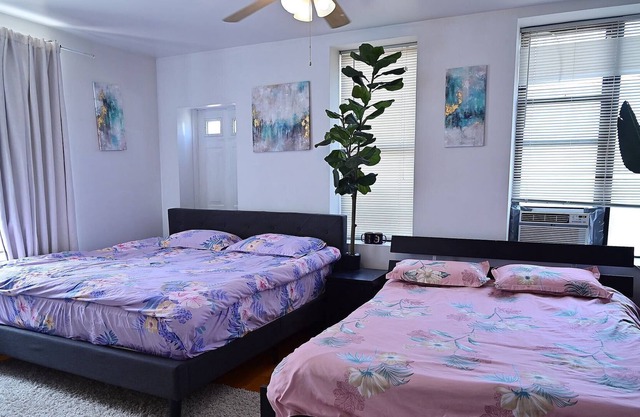 Exclusive Room 2 Beds Shared Home for Travelers!