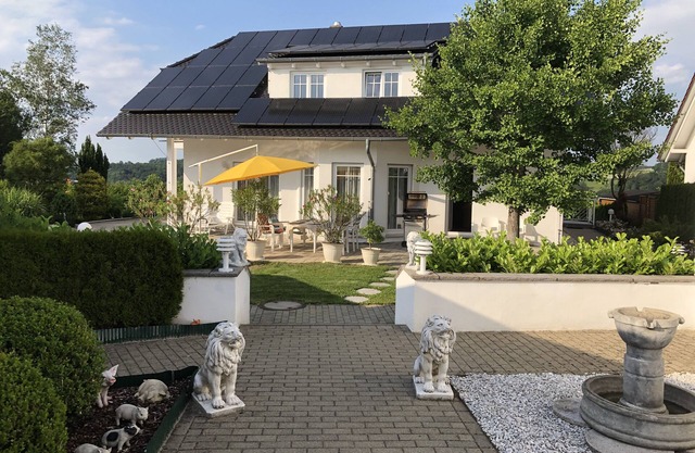 Exclusives Einfamilien Haus mit Garten und Sauna für 2 bis 6 Personen