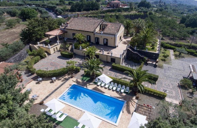 Exclusive Villa with Private Pool and Etna View
