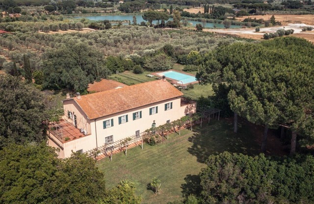 Exklusive Villa für Familien oder Gruppen in Maremma, 3 Min vom Meer entfernt.