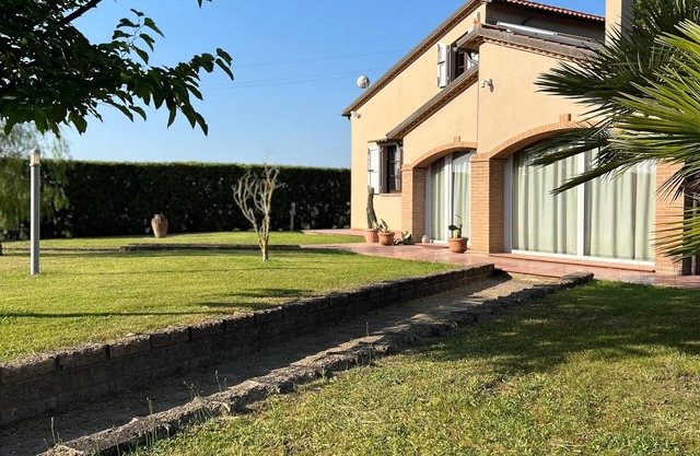 Exclusive villa in the countryside in Castagneto Carducci, just minutes from the sea