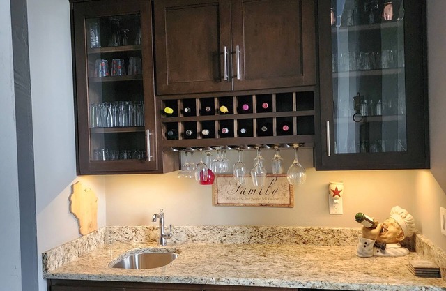 Executive 3-bedroom home available for NFL DRAFT. 18 min from Lambeau Field