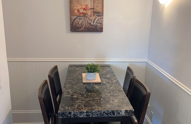 Executive Apartment 1 or 2 Bedroom Apartment in Downtown Wolfville