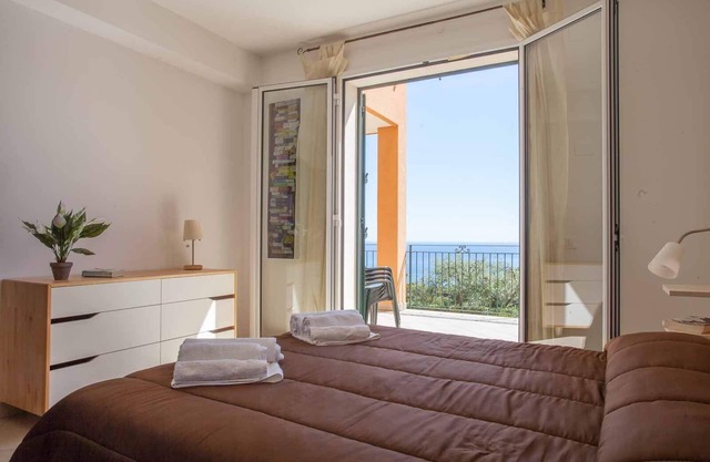 Executive Apartment mit Meerblick