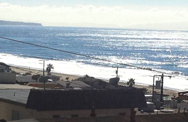 Executive Beach House - Amazing views and just steps to beach!