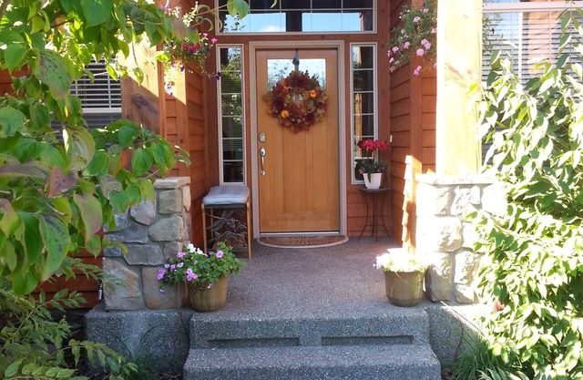 Executive Home in den Hayden Lake Country Club Estates. BLEIB EINE WOCHE, DIE 7. NACHT IST KOSTENLOS!