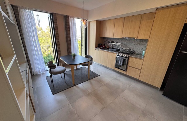 Executive loft for foreigners in Guadalajara's Financial District