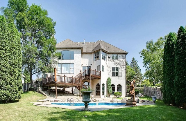 Executive Plymouth Home With Large Private Pool & Billiards Room