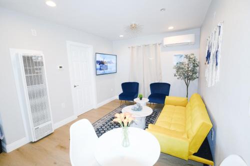 Exotic home 3bed 2bath by sdstay