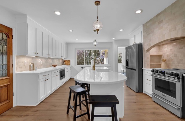 Expansive Family Friendly East Cobb Retreat