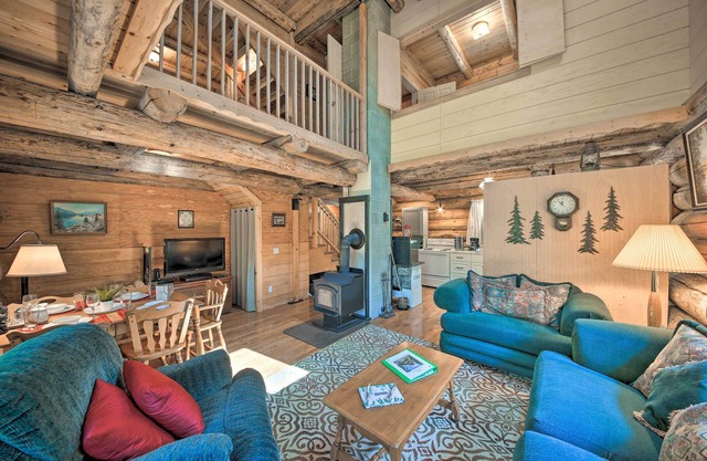 Expansive Moyie Riverfront Cabin - Pets Welcome!