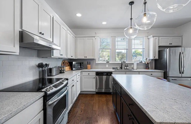 Expansive New Home with Walkable Convenience and Modern Elegance